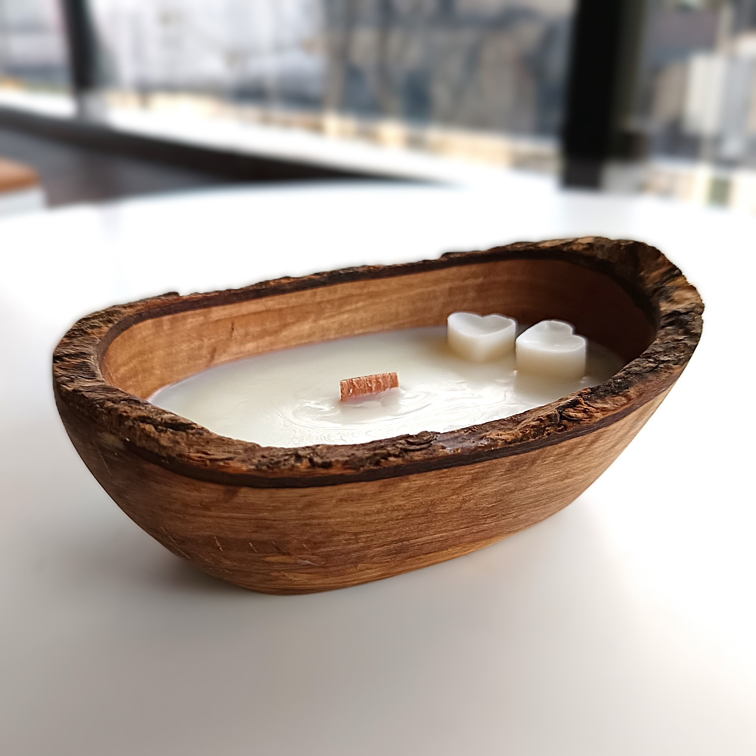 Blumenmeer ELEGANZ - Sojawachskerze in Olivenholzschale handgemacht ohne Duftstoffe | besondere Geschenkidee