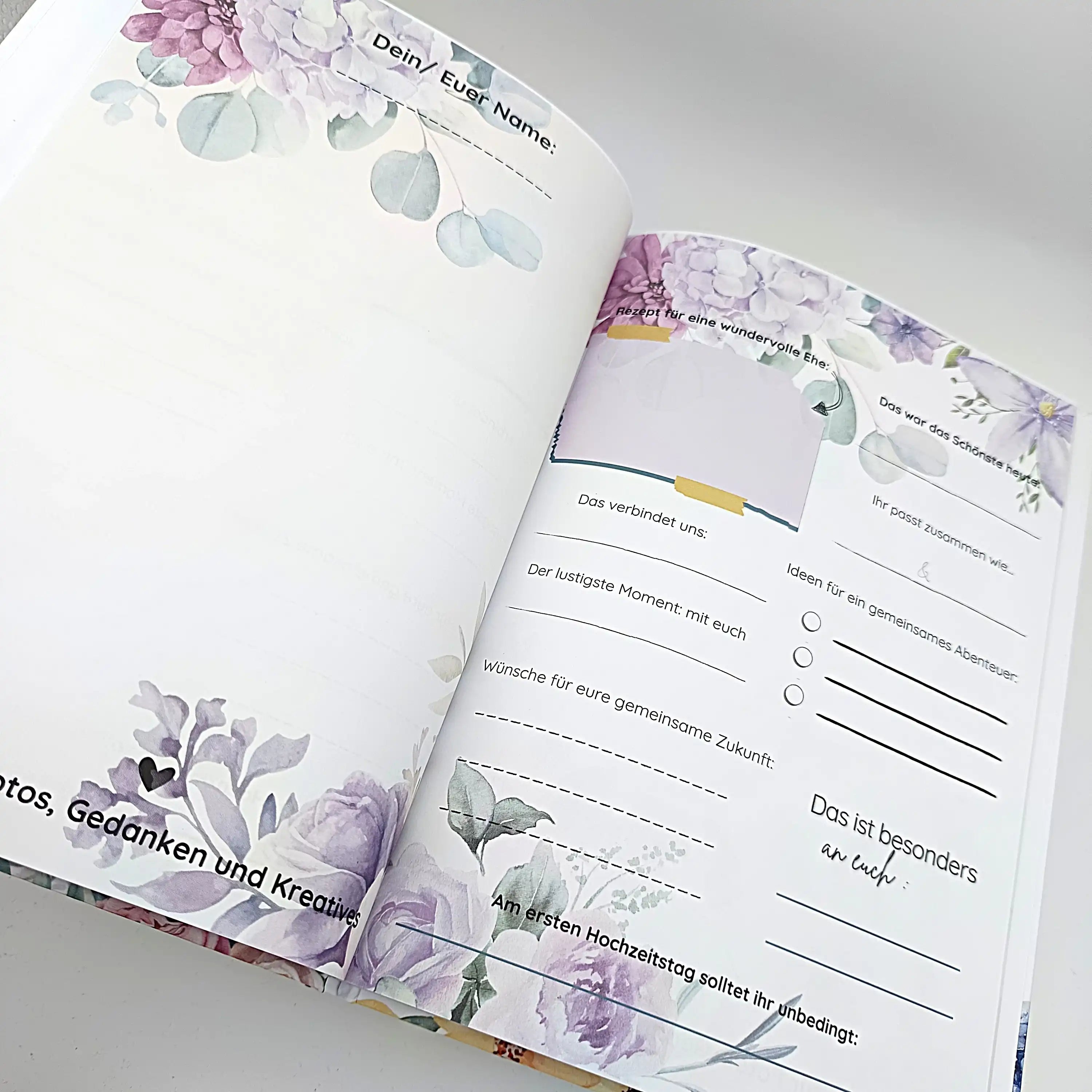 Personalisiertes Hochzeitsbuch mit lila Blumenmotiv, handgefertigt und liniert