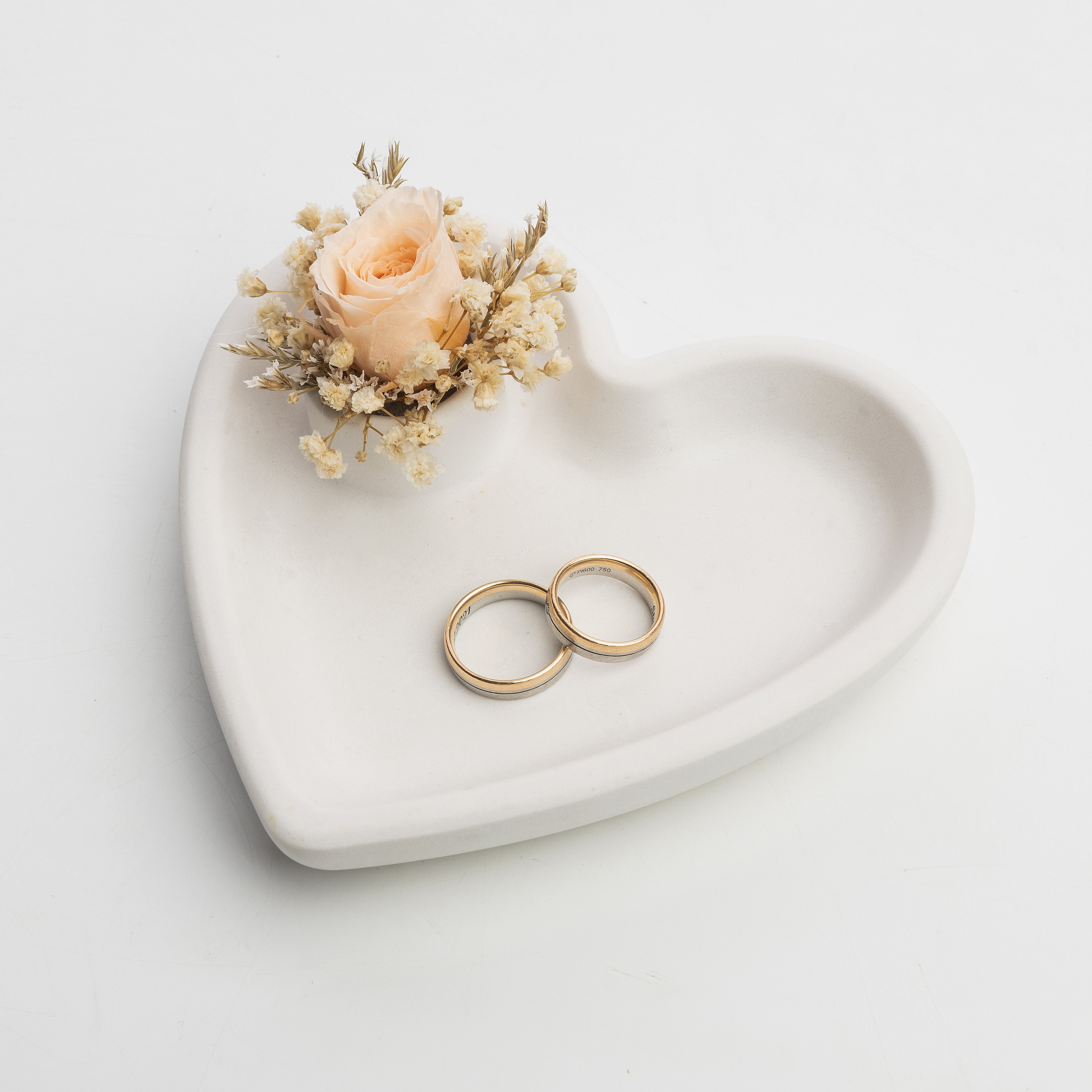 SINNLICH Herz-Ringschale Rose Pfirsichfarben | Ringhalter für Eheringe